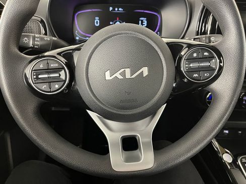 Used 2023 Kia Soul S FWD image 23