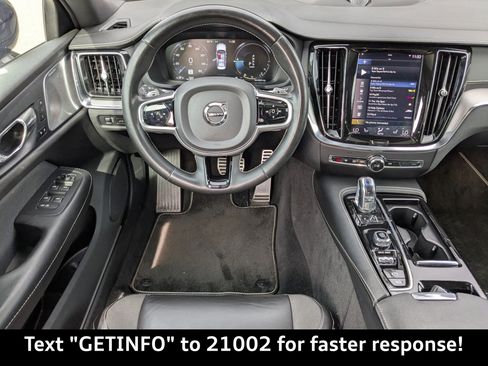 Used 2019 Volvo S60 T8 R-Design image 17