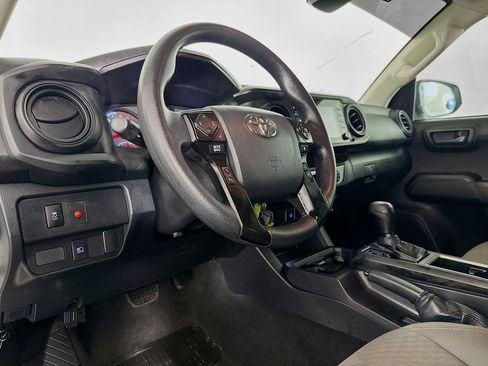 Used 2022 Toyota Tacoma SR image 21