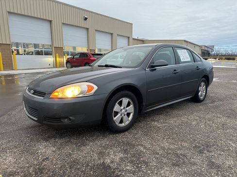 Used 2011 Chevrolet Impala LT image 2