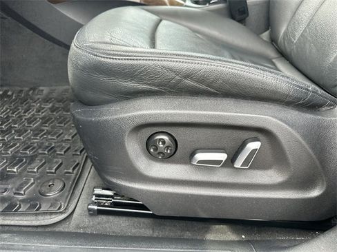 Used 2016 Audi Q5 2.0T Premium Plus w/ Technology Package image 14