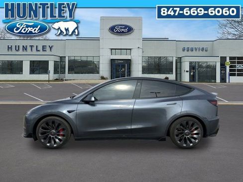 Used 2023 Tesla Model Y Performance image 7