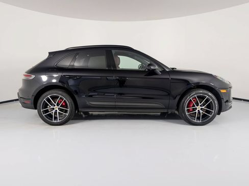 Certified 2023 Porsche Macan S AWD/4WD image 12