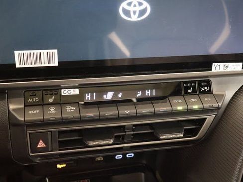 New 2026 Toyota Camry Hybrid image 20