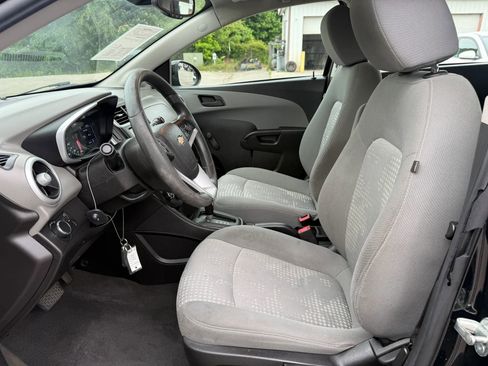 Used 2020 Chevrolet Sonic LT FWD image 2