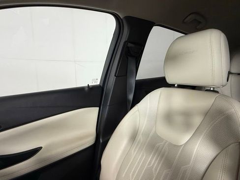 Used 2024 Buick Encore GX Avenir w/ Avenir Convenience Package FWD image 23