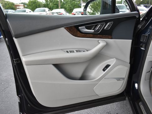 Used 2018 Audi Q7 3.0T Prestige w/ Prestige Package image 35
