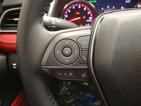 Certified 2019 Toyota Camry XSE image 17