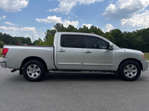 Used 2007 Nissan Titan LE w/ Nissan Navigation Pkg RWD image 6