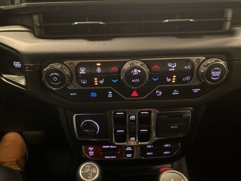 Used 2024 Jeep Wrangler Unlimited Rubicon 4xe w/ Safety Group image 15