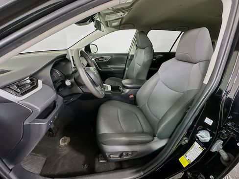 Certified 2024 Toyota RAV4 XLE image 21