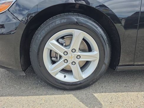Used 2021 Chevrolet Malibu LS FWD image 23