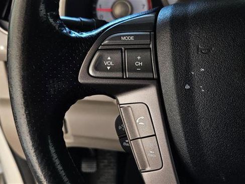 Used 2010 Honda Pilot Touring image 10