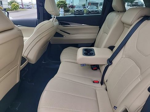 Certified 2023 INFINITI QX60 Luxe w/ Vision Package AWD/4WD image 33
