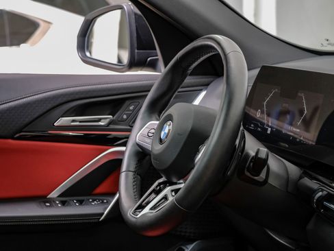 Used 2025 BMW X2 xDrive28i AWD/4WD image 18