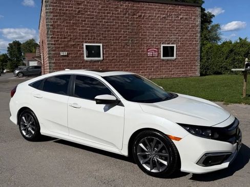 Used 2019 Honda Civic EX image 14