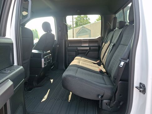 Used 2020 Ford F150 XLT w/ Equipment Group 302A Luxury AWD/4WD image 10