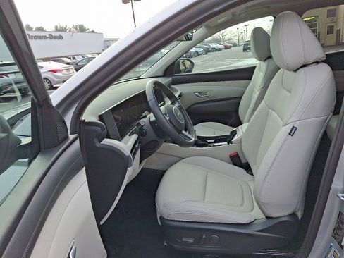 Used 2025 Hyundai Tucson SEL image 13