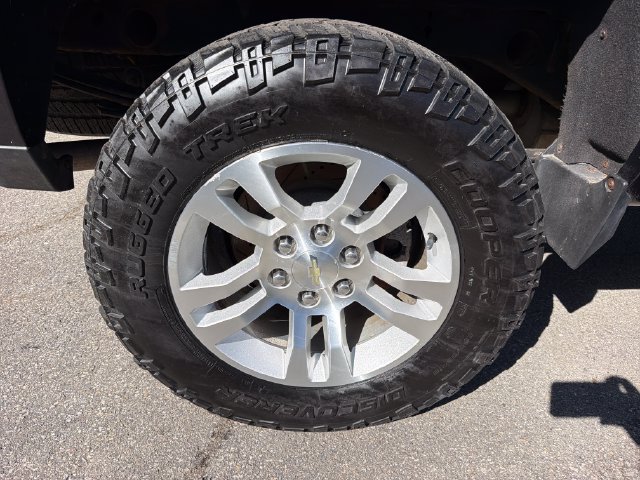 Used 2016 Chevrolet Silverado 1500 LT w/ All Star Edition AWD/4WD image 28