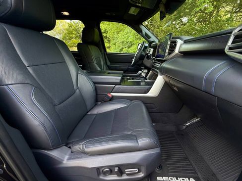 Used 2023 Toyota Sequoia Platinum AWD/4WD image 18