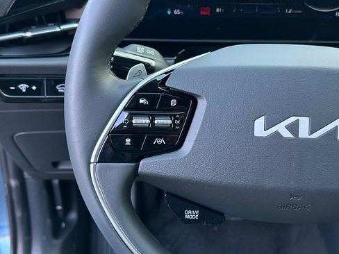 New 2026 Kia Niro Wind FWD image 23