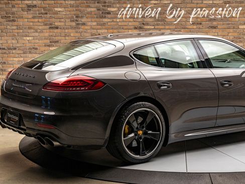 Used 2016 Porsche Panamera Turbo S image 11