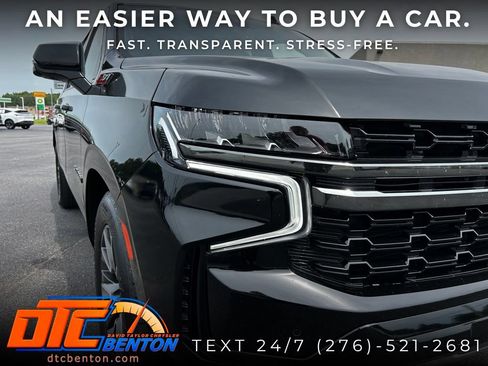 Used 2021 Chevrolet Suburban Z71 w/ Z71 Off-Road Package AWD/4WD image 32