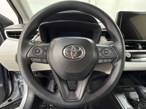 New 2026 Toyota Corolla Cross L image 16