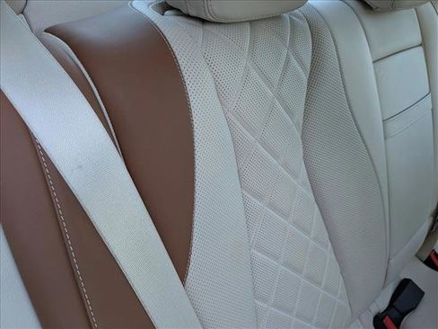 Used 2018 Mercedes-Benz E 300 image 16