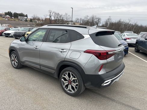 Certified 2023 Kia Seltos SX w/ SX Sunroof Package image 7