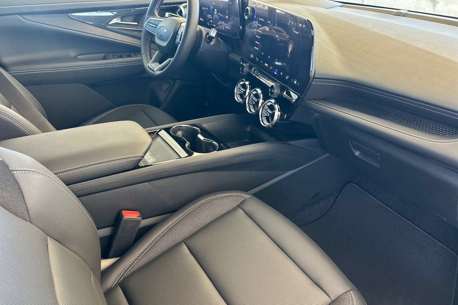 New 2026 Chevrolet Blazer EV LT FWD image 17