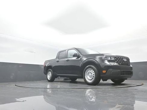 New 2026 Ford Maverick XL image 30