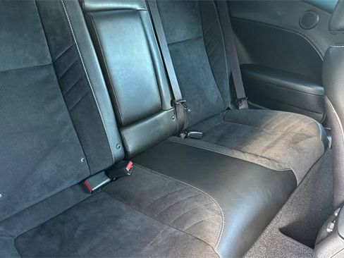 Used 2019 Dodge Challenger SRT Hellcat image 18
