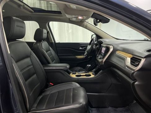 Used 2018 GMC Acadia Denali image 34