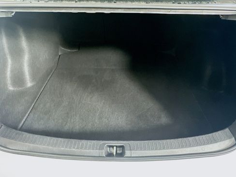 Used 2024 Toyota Corolla LE image 27