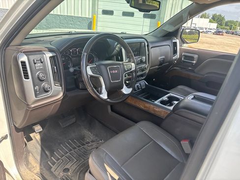 Used 2015 GMC Sierra 1500 SLT w/ SLT Crew Cab Value Package AWD/4WD image 15