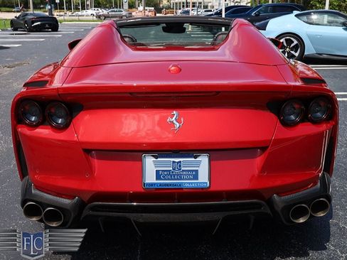 Used 2021 Ferrari 812 GTS RWD image 9