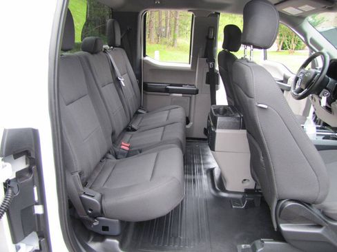 Used 2018 Ford F150 XL w/ Equipment Group 101A Mid RWD image 19