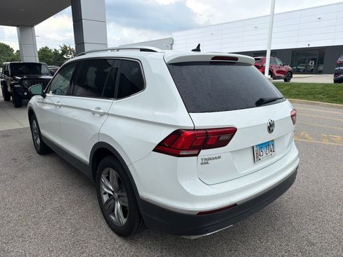 Used 2020 Volkswagen Tiguan SEL w/ Tiguan Two-Row MDO Package AWD/4WD image 3