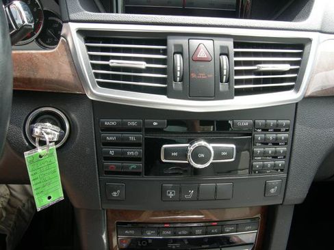Used 2013 Mercedes-Benz E 350 Sedan image 13