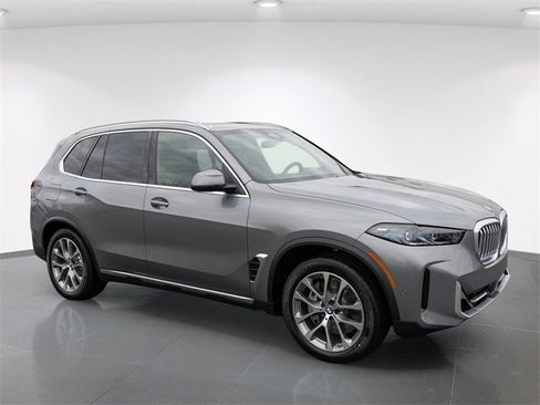 New 2026 BMW X5 xDrive50e w/ Climate Comfort Package image 12