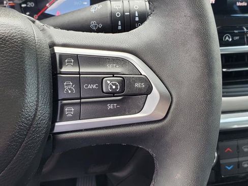 Used 2023 Jeep Compass Limited AWD/4WD image 13
