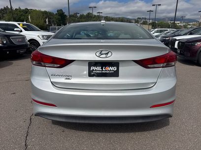 Used 2017 Hyundai Elantra SE