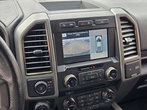 Used 2017 Ford F150 Raptor w/ Equipment Group 802A Luxury image 12