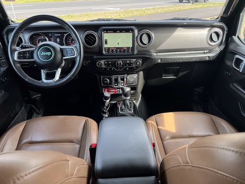 Used 2022 Jeep Wrangler Rubicon w/ Cold Weather Group AWD/4WD image 23