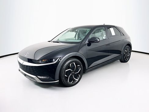 Used 2024 Hyundai Ioniq 5 SEL image 3