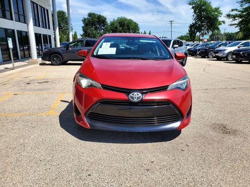 Used 2017 Toyota Corolla LE FWD image 2
