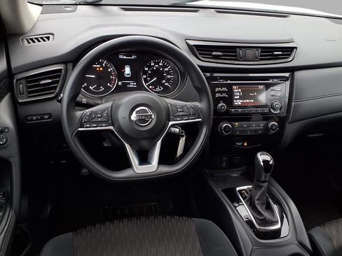 Used 2017 Nissan Rogue S w/ S Appearance Package image 3