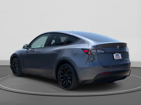 Used 2021 Tesla Model Y Long Range AWD/4WD image 6