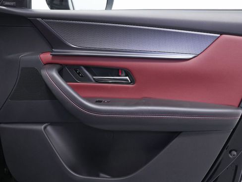 New 2025 MAZDA CX-70 Plug-In Hybrid w/ Premium Plus image 38